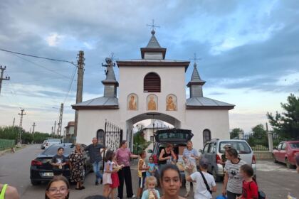 Bucurie, entuziasm și clipe de neuitat pentru 80 de copii din Parohia Țepu de Jos – fotografia 7
