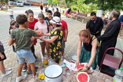Bucurie, entuziasm și clipe de neuitat pentru 80 de copii din Parohia Țepu de Jos – fotografia 9