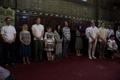 Slujire arhierească şi vizita unui grup de studenți germani în Eparhia Dunării de Jos – fotografia 8