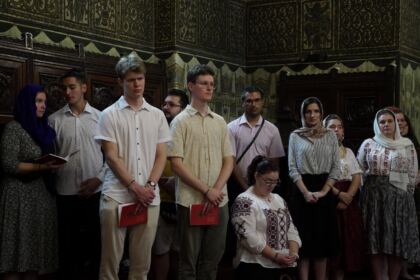 Slujire arhierească şi vizita unui grup de studenți germani în Eparhia Dunării de Jos – fotografia 10