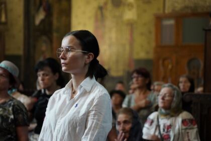 Slujire arhierească şi vizita unui grup de studenți germani în Eparhia Dunării de Jos – fotografia 20