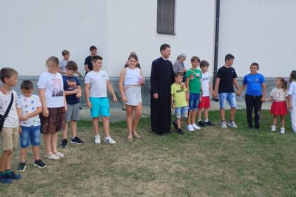 Pelerinaj pe pământ dobrogean pentru copiii parohiilor Smulți I și II din județul Galați – fotografia 6