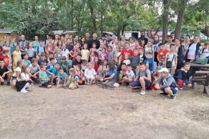 Pelerinaj pe pământ dobrogean pentru copiii parohiilor Smulți I și II din județul Galați – fotografia 7