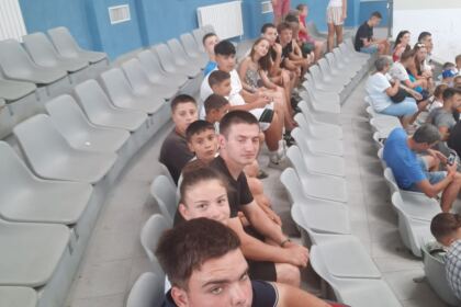 Zi de bucurie la malul Mării Negre pentru 20 de copii din localitatea Suceveni – fotografia 6