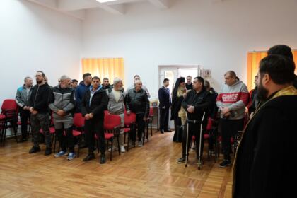 Rugăciune şi binecuvântare în Penitenciarul Brăila – fotografia 13