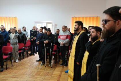 Rugăciune şi binecuvântare în Penitenciarul Brăila – fotografia 21