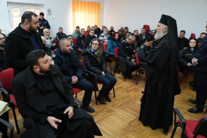 Rugăciune şi binecuvântare în Penitenciarul Brăila – fotografia 45