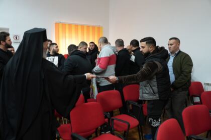 Rugăciune şi binecuvântare în Penitenciarul Brăila – fotografia 48