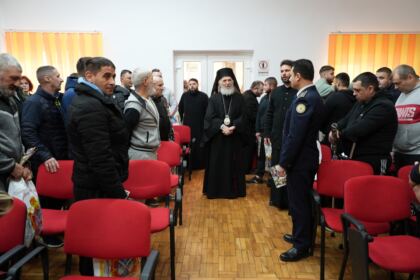 Rugăciune şi binecuvântare în Penitenciarul Brăila – fotografia 52