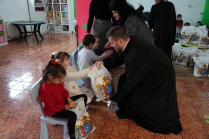 Zi de mare bucurie pentru copiii de la Grădiniţa parohială „Familia“ – fotografia 21