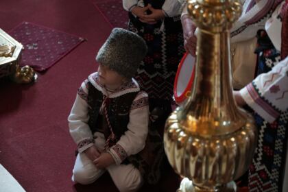 Slujire arhierească şi Concert de colinde la Catedrala arhiepiscopală din Galaţi – fotografia 40
