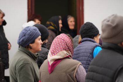 Daruri de Crăciun pentru familiile sinistrate din judeţul Galaţi – fotografia 13