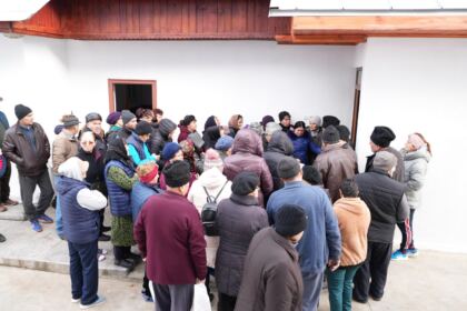 Daruri de Crăciun pentru familiile sinistrate din judeţul Galaţi – fotografia 51