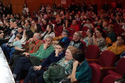 Serbarea de colinde a Seminarului Teologic „Sfântul Andrei“ din Galaţi – fotografia 61