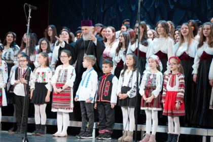 Serbarea de colinde a Seminarului Teologic „Sfântul Andrei“ din Galaţi – fotografia 69