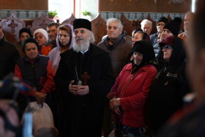 Daruri de sfintele sărbători pentru familiile sinistrate din judeţul Galaţi – fotografia 62