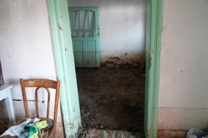 Daruri de sfintele sărbători pentru familiile sinistrate din judeţul Galaţi – fotografia 72