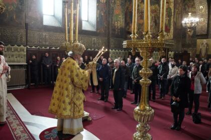 Rugăciune şi filantropie pentru semenii bolnavi – fotografia 19