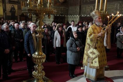 Rugăciune şi filantropie pentru semenii bolnavi – fotografia 29