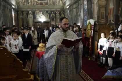 Eveniment dedicat Zilei Culturii Naţionale la Seminarul Teologic „Sfântul Andrei“ din Galaţi – fotografia 13