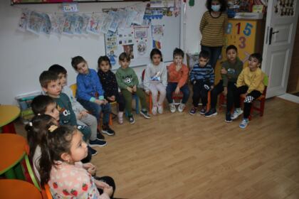 Activităţi instructiv-educative şi medicale în Parohia gălăţeană „Sf. Trei Ierarhi“ – fotografia 17