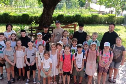 Activităţi de vacanţă pentru 24 de copii din Brăila – fotografia 3