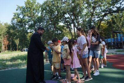 Activităţi de vară pentru copii în Arhiepiscopia Dunării de Jos – fotografia 2