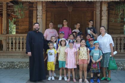 Activităţi de vară pentru copii în Arhiepiscopia Dunării de Jos – fotografia 13