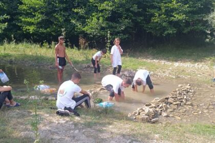 Tabără pentru 43 de copii din Parohia Zăvoaia, judeţul Brăila – fotografia 8