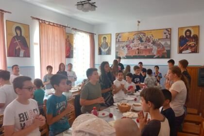 Bucurie, comuniune şi activităţi recreative pentru copiii din trei comunităţi parohiale brăilene – fotografia 3
