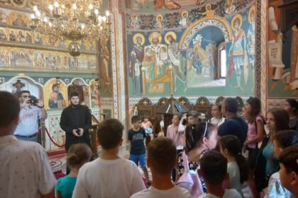 Bucurie, comuniune şi activităţi recreative pentru copiii din trei comunităţi parohiale brăilene – fotografia 12