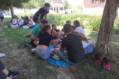 Mănăstirea Cârlomănești, gazdă primitoare pentru copii și tineri – fotografia 4