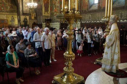 Duminica vindecării orbului din naştere la Catedrala Arhiepiscopală din Galaţi – fotografia 10