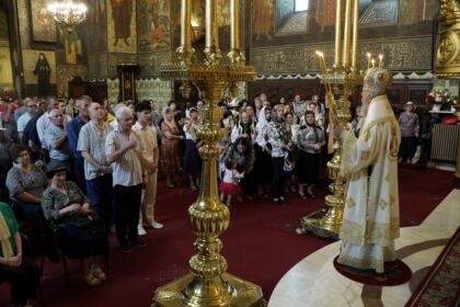 Duminica vindecării orbului din naştere la Catedrala Arhiepiscopală din Galaţi – fotografia 11