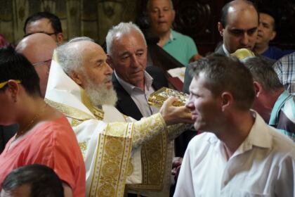 Duminica vindecării orbului din naştere la Catedrala Arhiepiscopală din Galaţi – fotografia 21