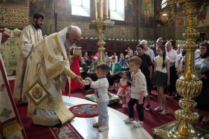 Duminica vindecării orbului din naştere la Catedrala Arhiepiscopală din Galaţi – fotografia 46