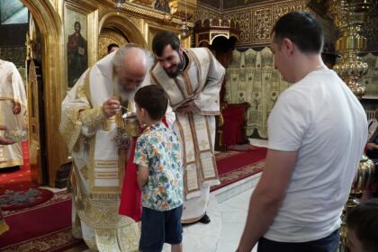 Duminica vindecării orbului din naştere la Catedrala Arhiepiscopală din Galaţi – fotografia 47