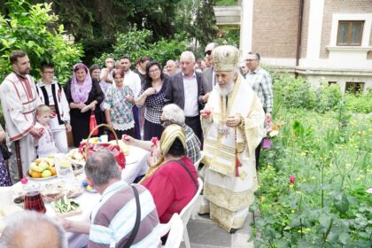 Duminica vindecării orbului din naştere la Catedrala Arhiepiscopală din Galaţi – fotografia 66