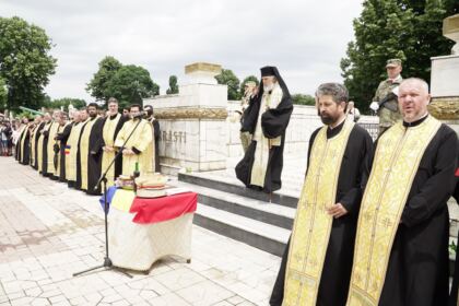 Ziua Eroilor în Arhiepiscopia Dunării de Jos – fotografia 59