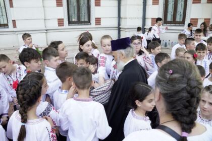 Serbarea elevilor seminarişti gălăţeni – fotografia 2