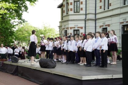 Serbarea elevilor seminarişti gălăţeni – fotografia 19