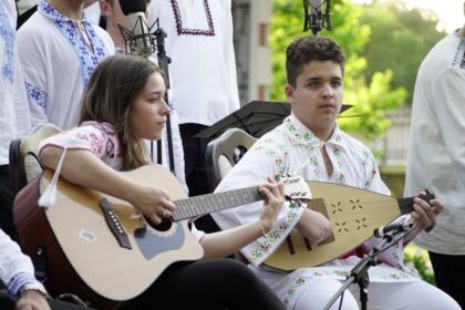 Serbarea elevilor seminarişti gălăţeni – fotografia 39