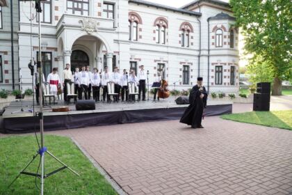 Serbarea elevilor seminarişti gălăţeni – fotografia 43