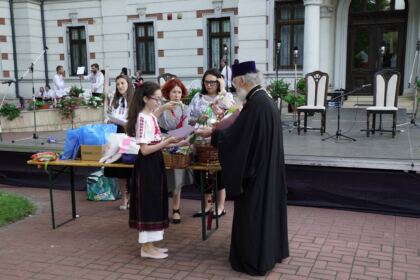 Serbarea elevilor seminarişti gălăţeni – fotografia 44