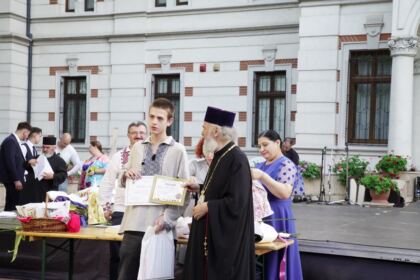Serbarea elevilor seminarişti gălăţeni – fotografia 55