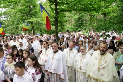 Pelerinajul tinerilor la hramul Mănăstirii Buciumeni – fotografia 46