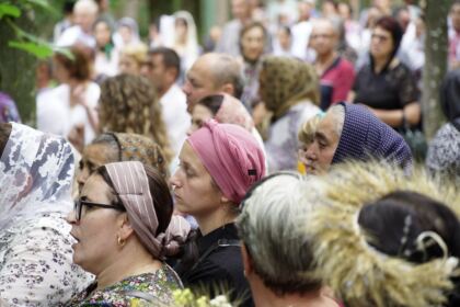 Pelerinajul tinerilor la hramul Mănăstirii Buciumeni – fotografia 50