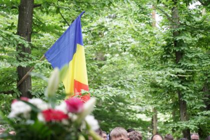 Pelerinajul tinerilor la hramul Mănăstirii Buciumeni – fotografia 52