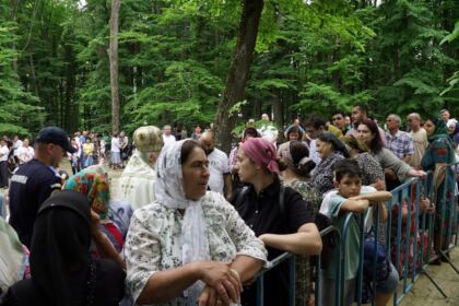 Pelerinajul tinerilor la hramul Mănăstirii Buciumeni – fotografia 65