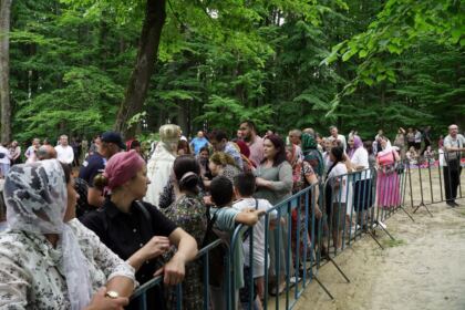 Pelerinajul tinerilor la hramul Mănăstirii Buciumeni – fotografia 66